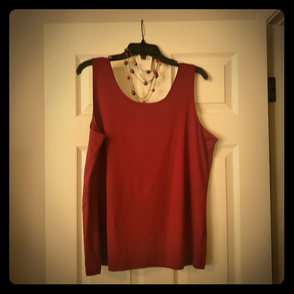 ❣ Burgandy Tank Top Size XL